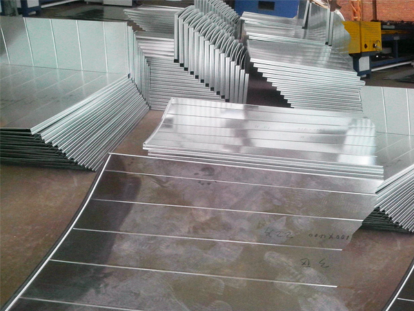 貴陽通風管道安裝—共板法蘭風管